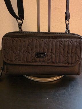 Lug KICKFLIP crossbody wallet